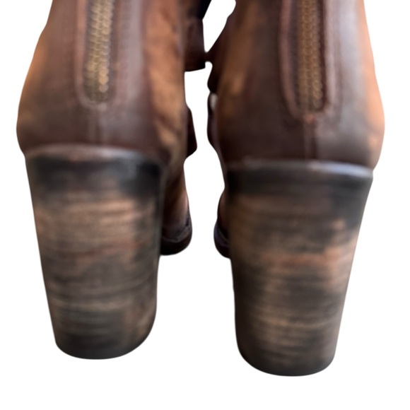 Freebird by Steven Bond Gladiator Sandal Women's 10 Brown Distressed Leather - Picture 8 of 15